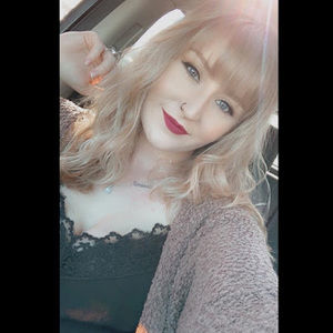 Meet your Posher, Kassandra